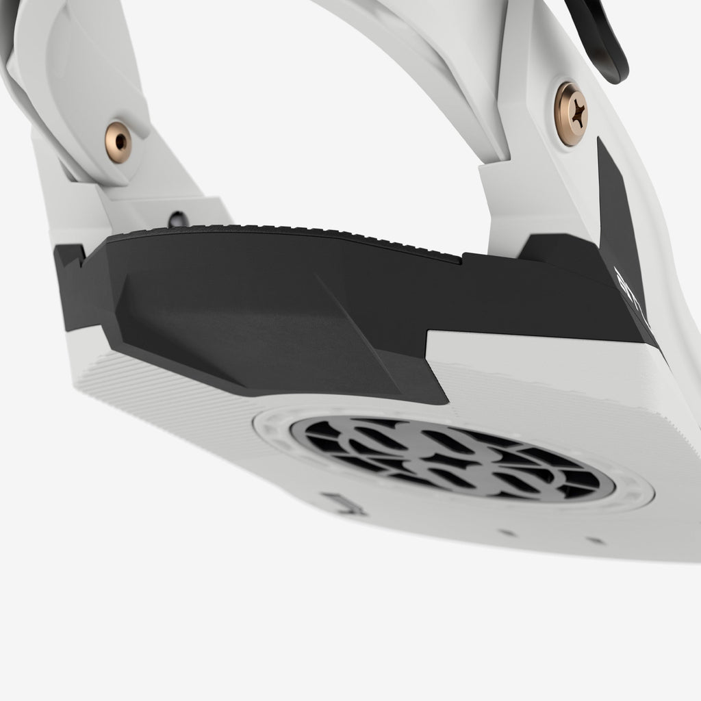 Atlas Pro Step On®